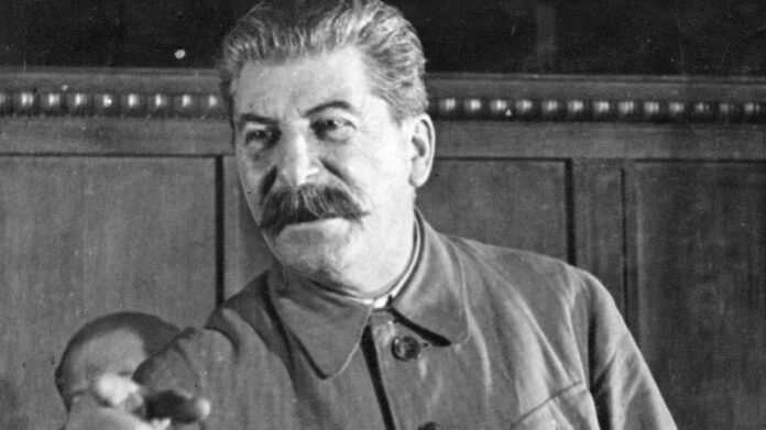 Kiev, Kırım Tatarlarının sürgünü davasında Stalin için avukat atadı