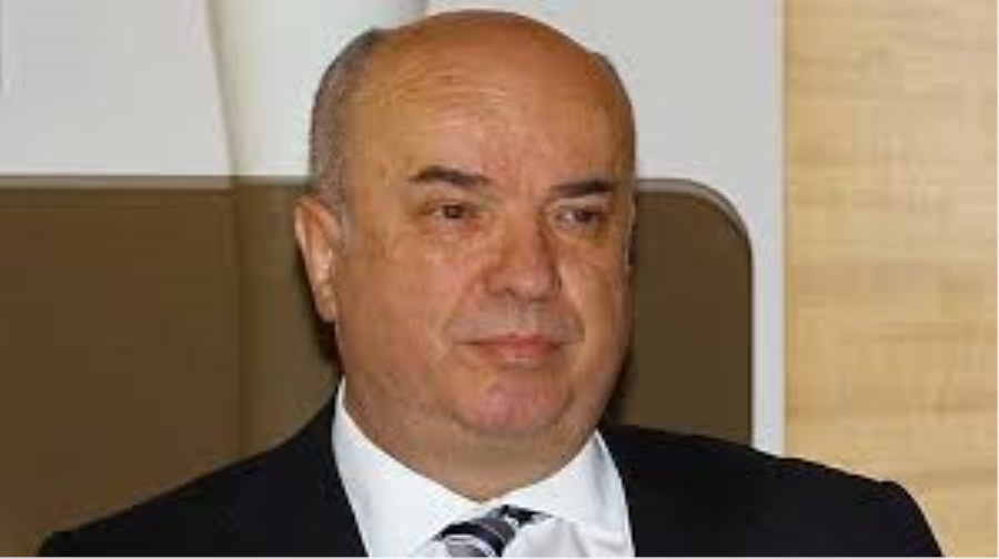 Anketlere göre, halkın nabzı ile hükümet politikaları arasındaki makas açılıyor…