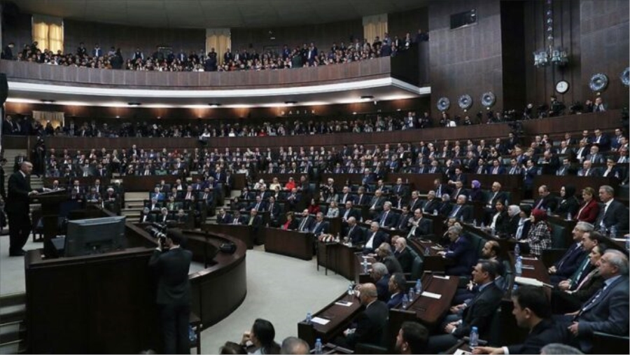 AK Parti grup toplantılarına yaşlı ve çocuklar alınmayacak..