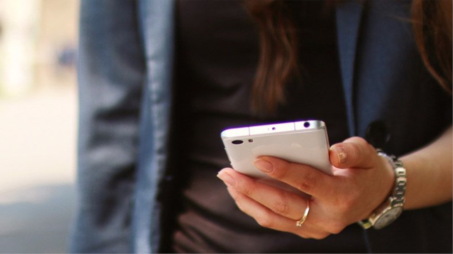 Cebimizdeki tehlike: Telefonlar koronavirüs yayıyor!