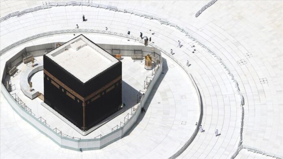 Umre ve Mescid-i Haram’a ziyaret yasağı devam ediyor..