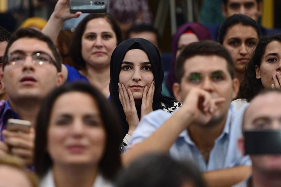 Salgın nedeniyle işbaşı yaptırılmayan 20 bin öğretmenin bekleyişinde mutlu son