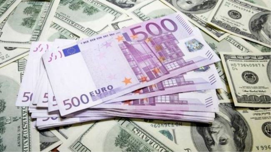 Dolar ve Euro güne yükselişle başladı