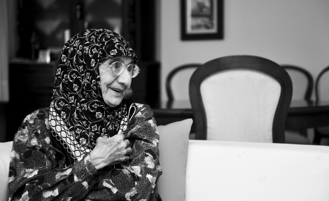 Dindar muhalif duruşun öncüsü: Ayşe Hümeyra Ökten