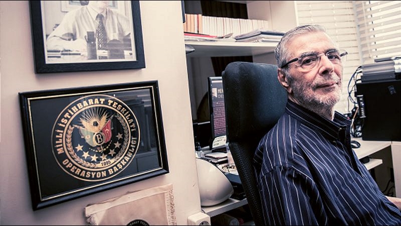 Eski MİT yöneticisi Mehmet Eymür: Başka türlü konuşma imkânı yoksa işkence olabilir, çünkü çok inatçı tipler var!