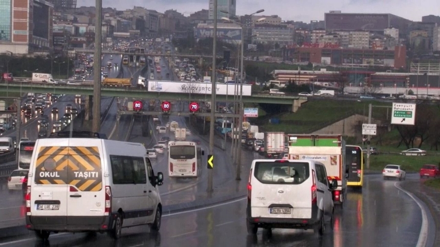 İstanbul’da kar sürprizi