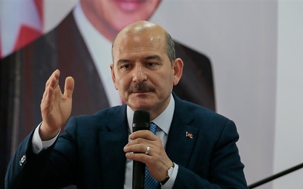 Peker: Süleyman Soylu 15 Temmuz’dan sonra sivillere kaleşnikof dağıttı