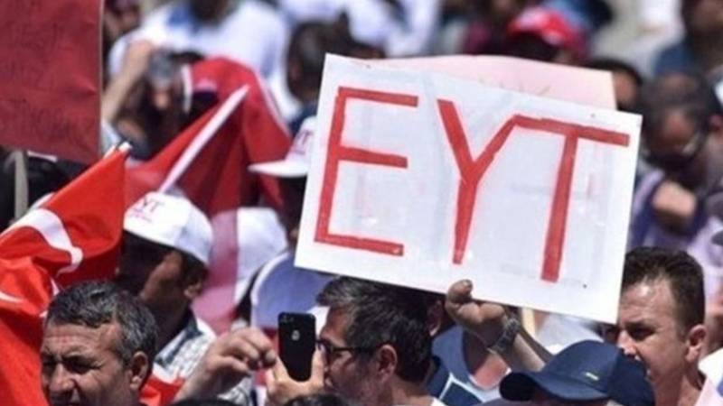 EYT düzenlemesinden ayrıntılar belli oluyor: Kadınlara 20, erkeklere 25 yıl koşulu