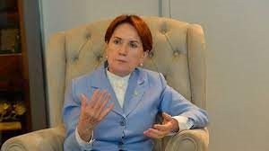 Akşener