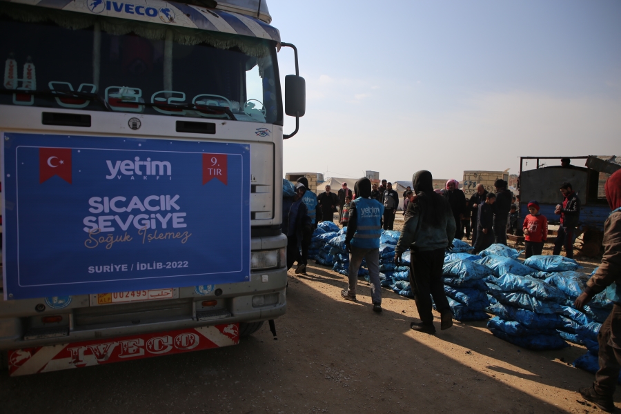 Yetim Vakfı Kışın Yetim Çocukların Yanında