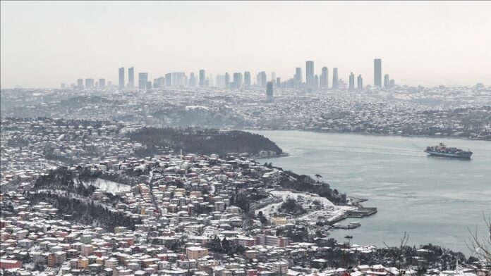 İstanbul’da okullar pazartesi gününe kadar tatil..