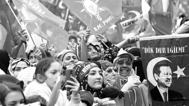 Çok çarpıcı son anket sonucu: AK Parti kimin partisi? MHP dikkat çekti
