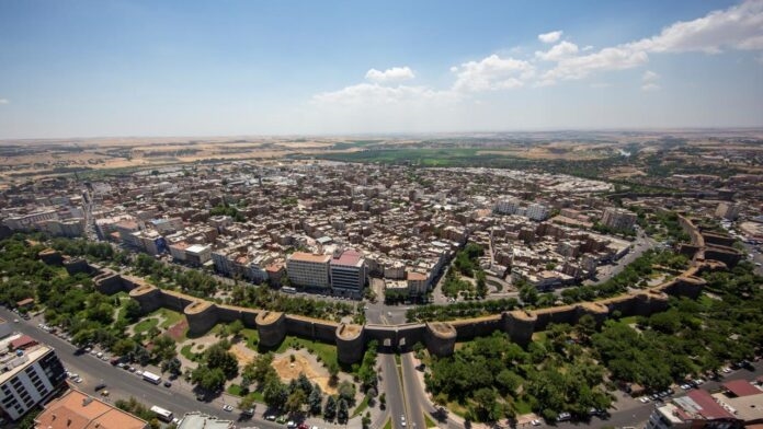 Diyarbakır listelerden memnun değil