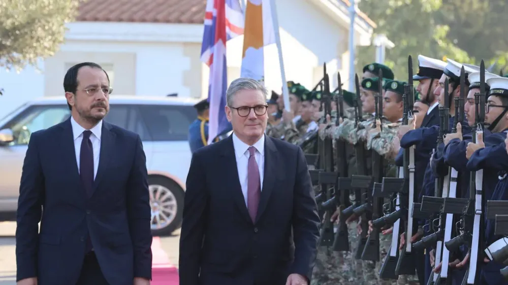 53 yıl sonra ilk | Britanya Başbakanı Starmer, GKRY