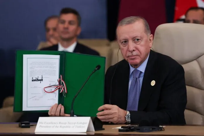 İlk aşama pürüzsüz geçti. Gazze’de ikinci aşamada ne olacak?