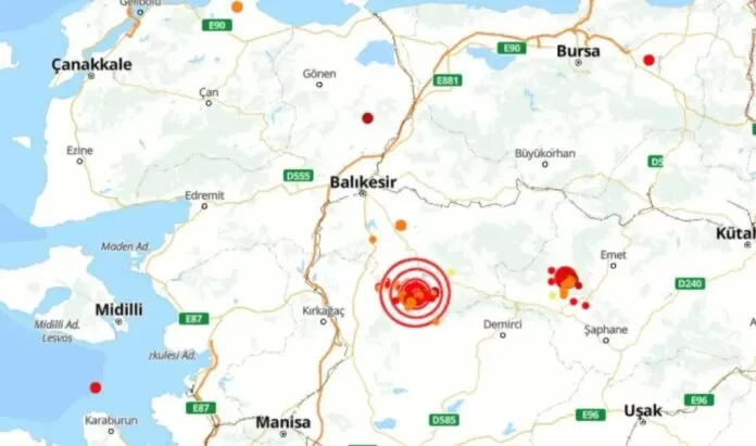 Balıkesir’de 6,1 büyüklüğünde deprem: İstanbul, İzmir ve Bursa’da da hissedildi