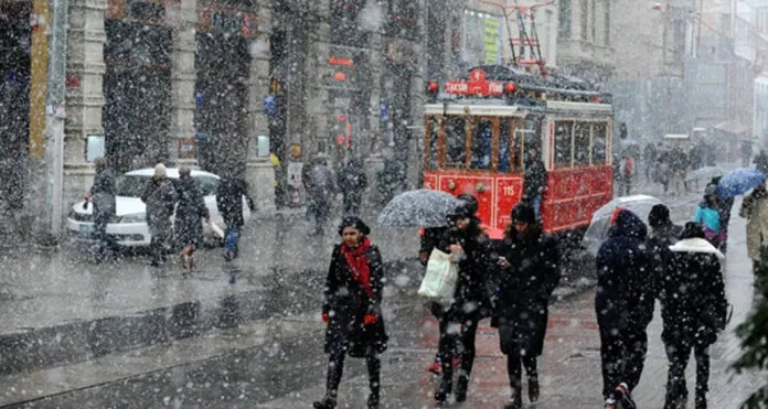 İstanbul’da yarın okullar tatil edildi