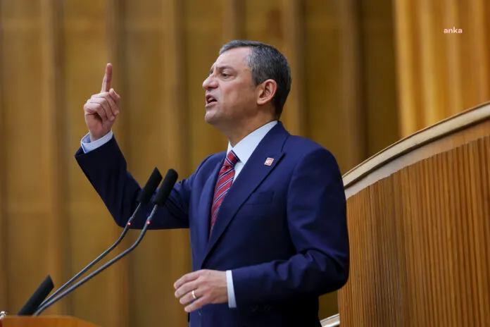 Özgür Özel ile Mehmet Uçum’u HÜDA PAR’ın Kürt sorunu çalıştayı birleştirdi: “Bayrağa, Devlete karşıdır…”