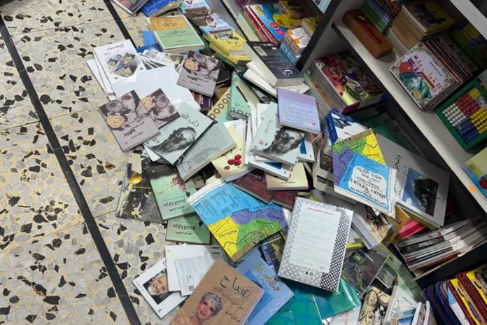 Kudüs’te İsrail polisinin bastığı kitabevinin Filistinli sahipleri: “Özgürlük isteyen herkesten gördüğümüz dayanışmaya teşekkür ederiz”
