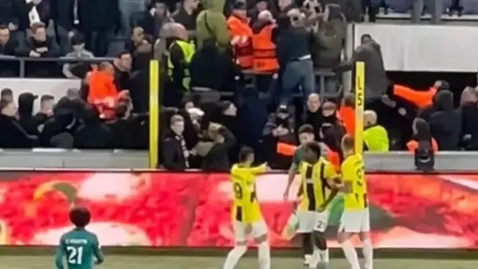Fenerbahçe-Anderlecht maçına “ırkçı saldırı” arası