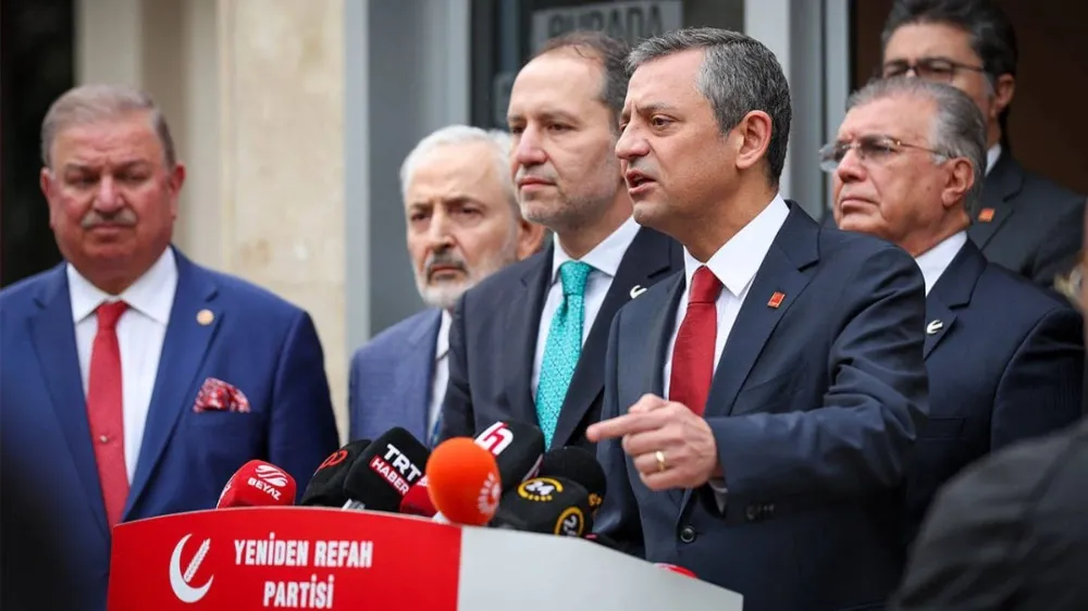 Özel