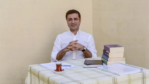 Selahattin Demirtaş: “Barıştan, barışmaktan korkma kardeşim”