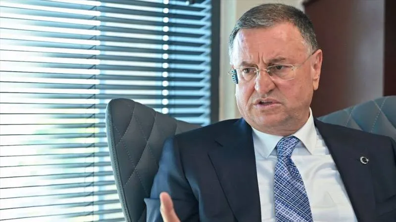 Lütfü Savaş