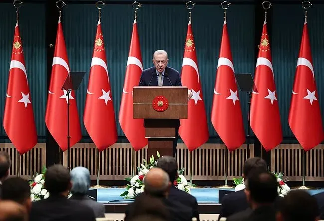 Erdoğan “ekonomideki temelsiz dalgalanma”nın nedenini açıkladı: “CHP’nin hukuku hiçe sayan tepkisi…”