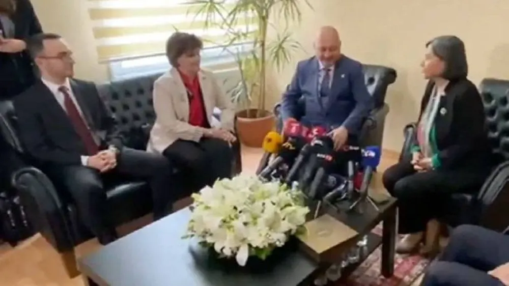 10 yıl sonra ilk bayramlaşma: AK Parti ile DEM Parti heyetleri bir arada