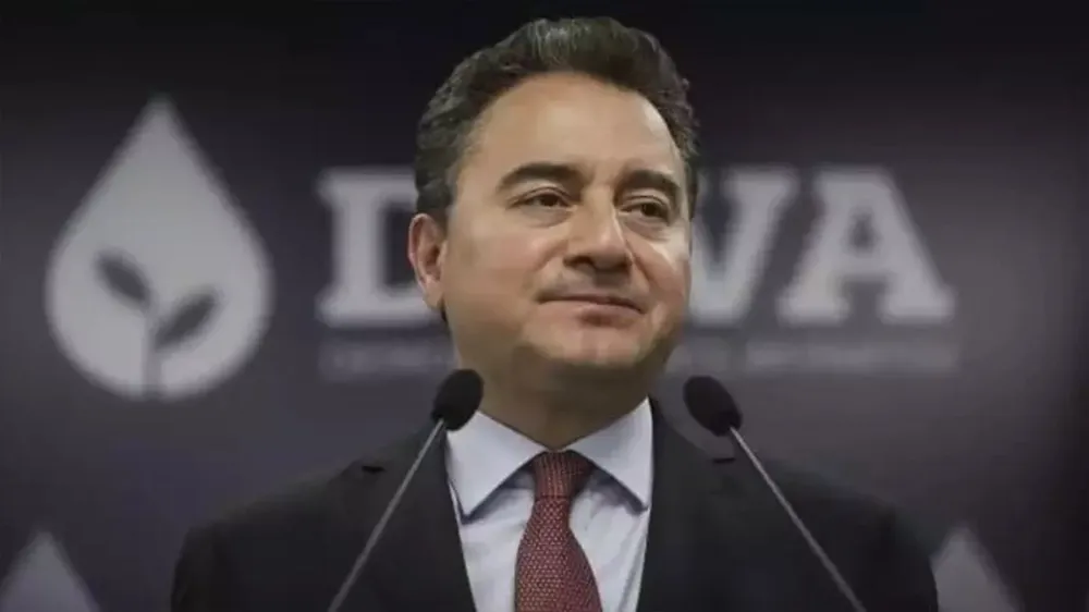 Babacan: Trump planlı hareket etmiyor... ABD çok ciddi bir stratejik panik içerisinde