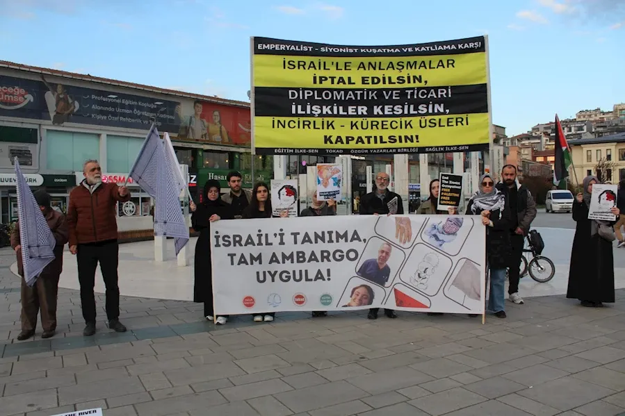 Üsküdar’da “İsrail’i Tanıma, Tam Ambargo Uygula” Eylemi