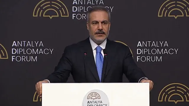Diplomasinin kalbi Antalya