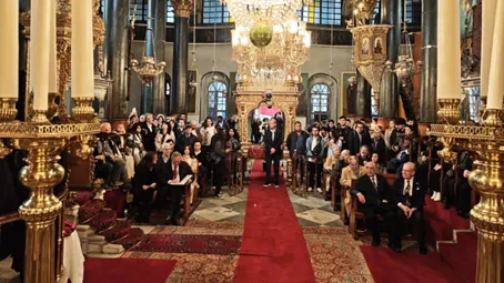 Veli Küçük yıllar sonra Paskalya ayininde ortaya çıktı: Yanında Cihat Yaycı vardı