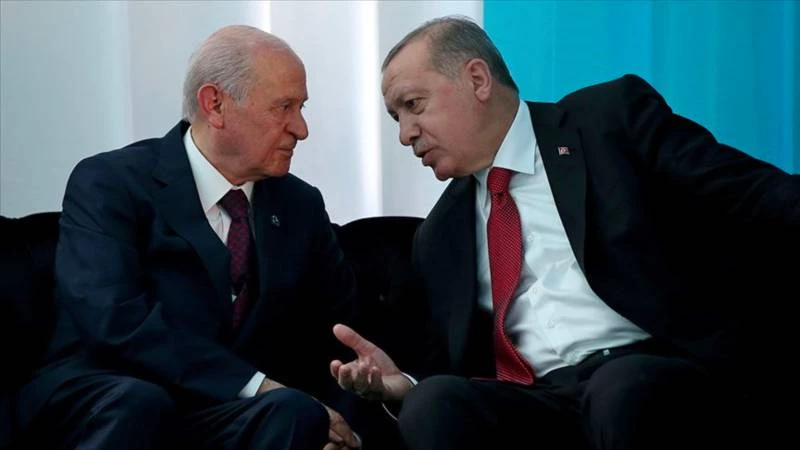 https://media-cdn.t24.com.tr/media/library/2025/04/1745183349562-1735764931983-murat-belge-manset.jpg