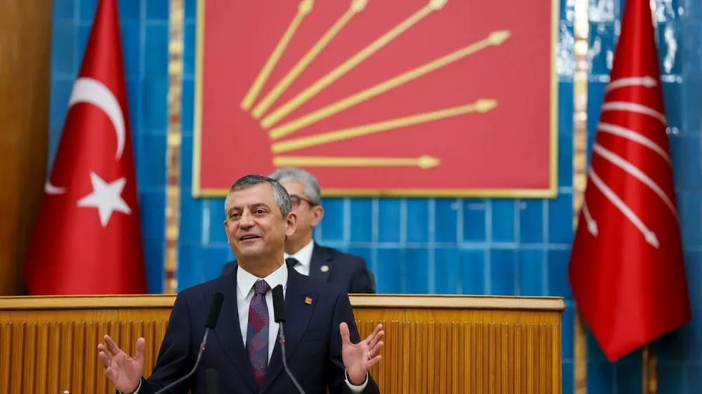 CHP Lideri Özel: Sandığı kaçıranlara karşı biriz