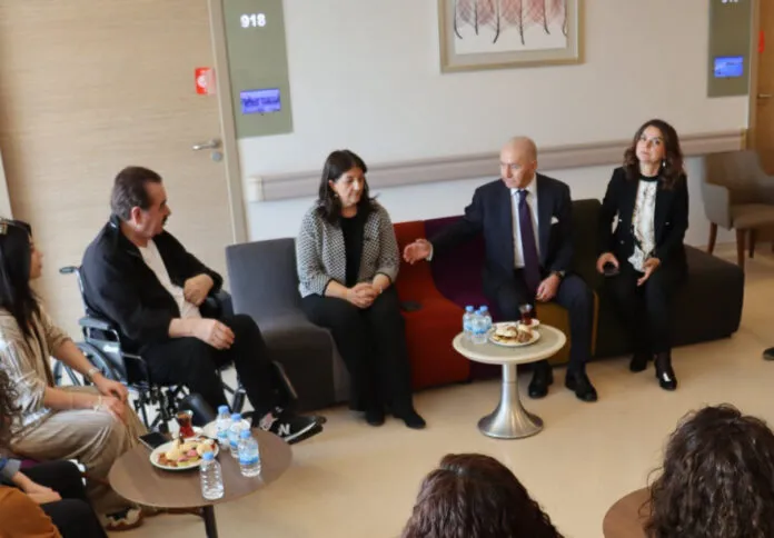 Sırrı Süreyya Önder’e ziyaretler sürüyor: İbrahim Tatlıses, Hikmet Çetin, Amedspor yönetimi…