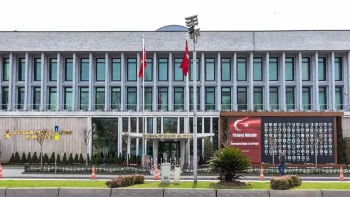 İBB’ye ikinci dalgada 18 tutuklama: İmamoğlu’nun kayınbiraderi, Boğaziçi İmar Müdürü, kameraya bant çeken koruma…