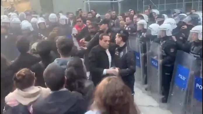 Nurettin Yıldız protestosunda gözaltına alınan 15 öğrenci adliyeye sevk edildi, 82 öğrenci serbest