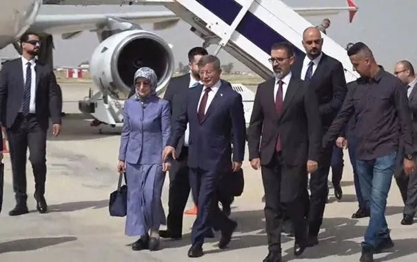 Davutoğlu Irak’ta ilk kez düzenlenen Delphi Forumu için Süleymaniye’de