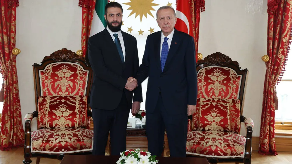 Erdoğan, Dolmabahçe’de Ahmed eş-Şara ile görüştü