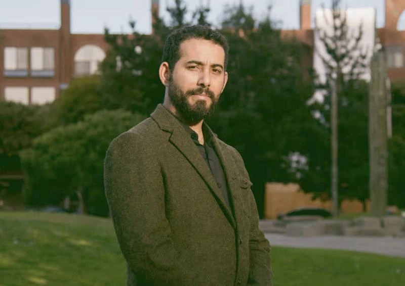 Filistinli şair Musab Ebu Tuha’nın San Francisco'da çekilen bir fotoğrafı