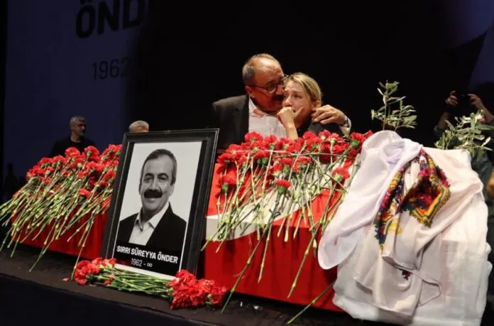 Sırrı Süreyya’ya veda: “Öfkeni nereye sakladın? Ben hiç görmedim. Herhalde kalbine…”