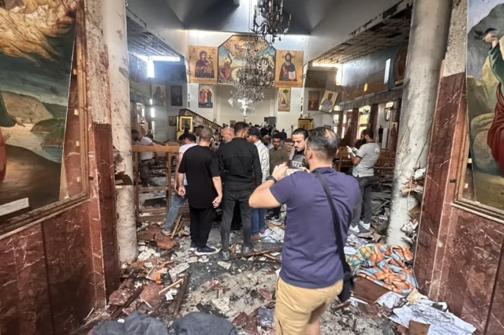 Şam’daki Mar Elias Kilisesi’ne yönelik saldırıda en az 15 kişi yaşamını yitirdi