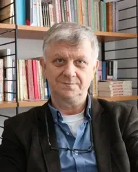 “Barış için savaşın kahramanlarına ihtiyaç duymadan toplum olmak”