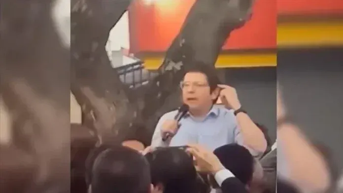 Kolombiya cumhurbaşkanı adayı mitingde vuruldu