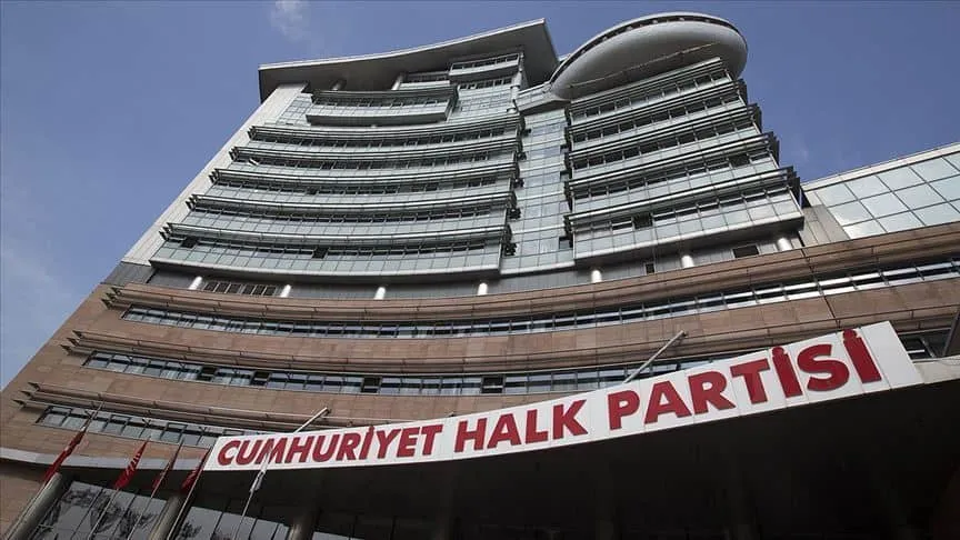 Kurultay davası ertelendi, CHP’de gündem İmamoğlu ve program değişikliği