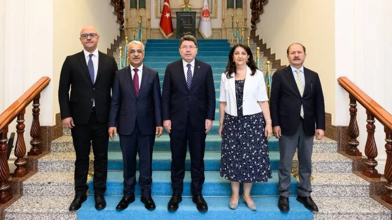 DEM Parti’den Adalet Bakanı