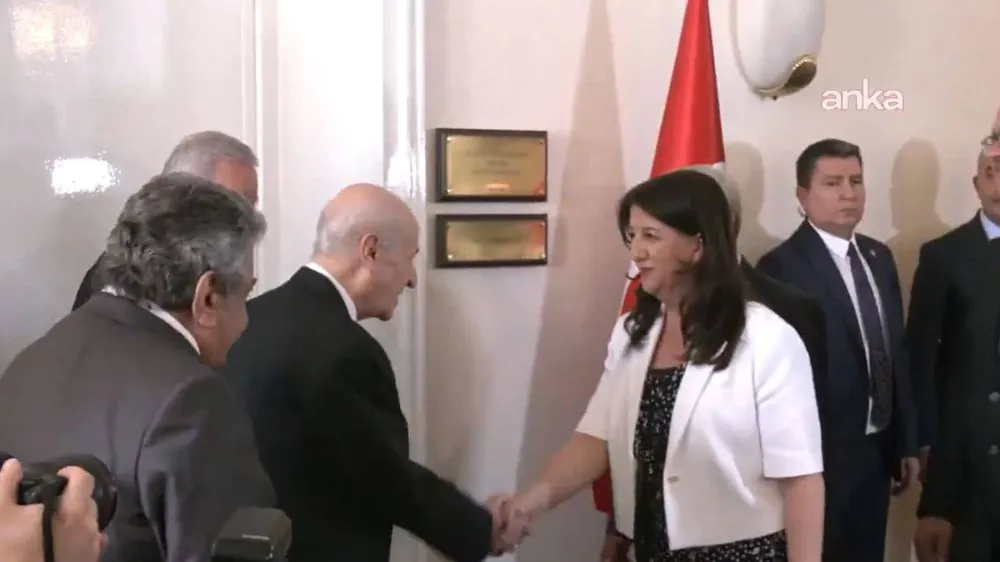 DEM Parti ile görüşen Bahçeli