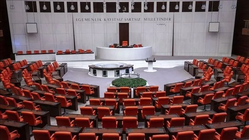 Meclis tatile girdi, Terörsüz Türkiye Komisyonu çalışacak