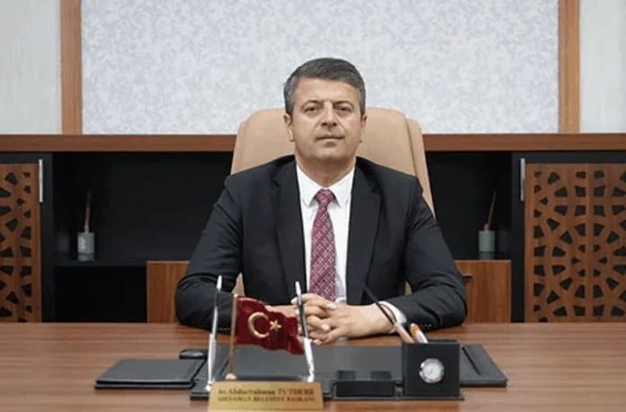İktidar-CHP arasında ilk yumuşama sinyali: Abdurrahman Tutdere, Adıyaman Belediye Başkanlığına iade edildi